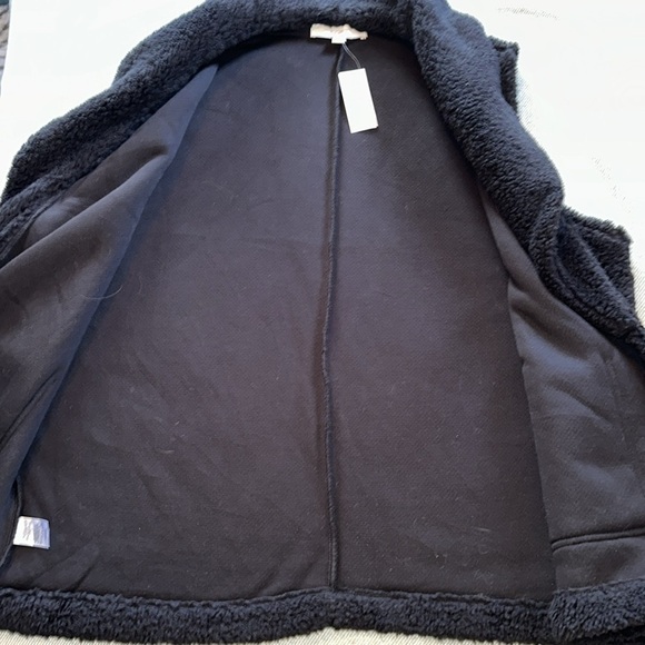 NWT LOFT Faux Sherpa Vest - Picture 6 of 7
